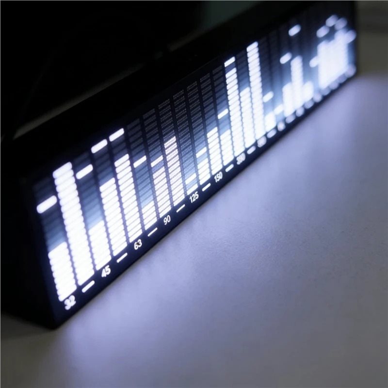 A42T-stemgeactiveerde LED-auto - Car Ambient Light Sound Activated recensie en prijs